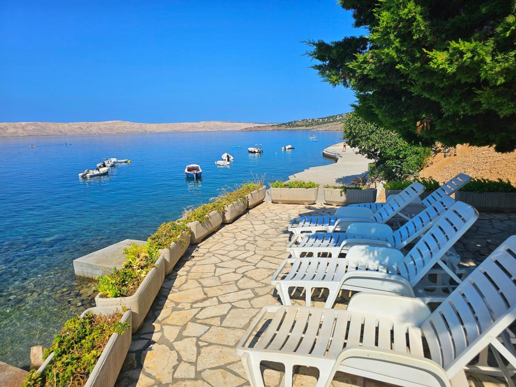 Beachfront Apartments Baricevic With Pool Цезарица Екстериор снимка