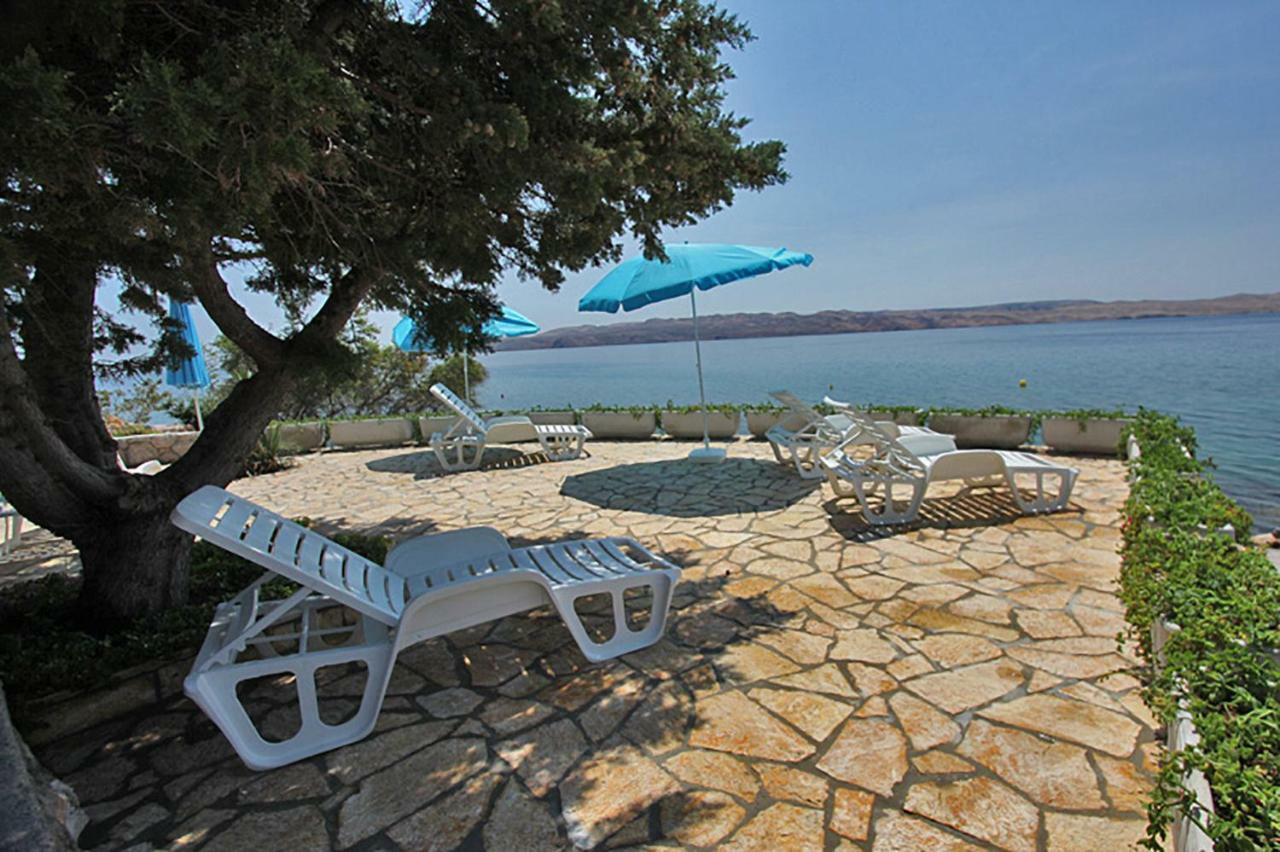 Beachfront Apartments Baricevic With Pool Цезарица Екстериор снимка